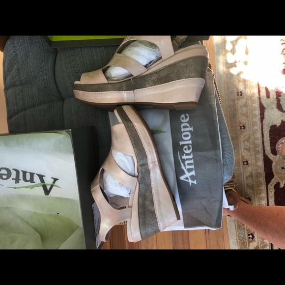Antelope wedge shoes - Picture 5 of 7